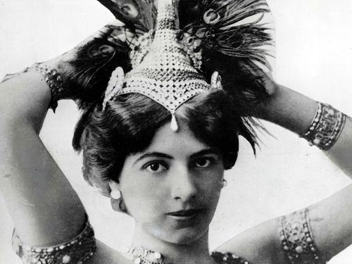 "间谍女王"玛塔·哈莉:因容貌极美,死后头颅被放进博物馆展览