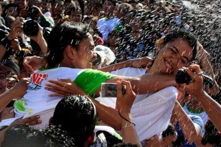 在巴厘岛"耍流氓"没人管?当地美女哭诉,根本管不住啊!