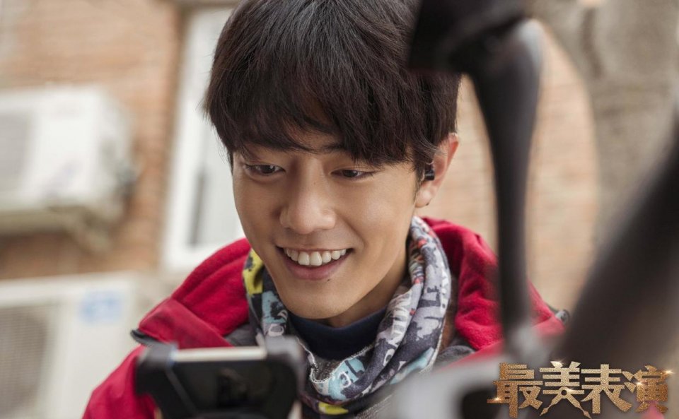 肖战粉丝为6所小学建成图书角，并帮助3个孩子恢复听力休闲区蓝鸢梦想 - Www.slyday.coM