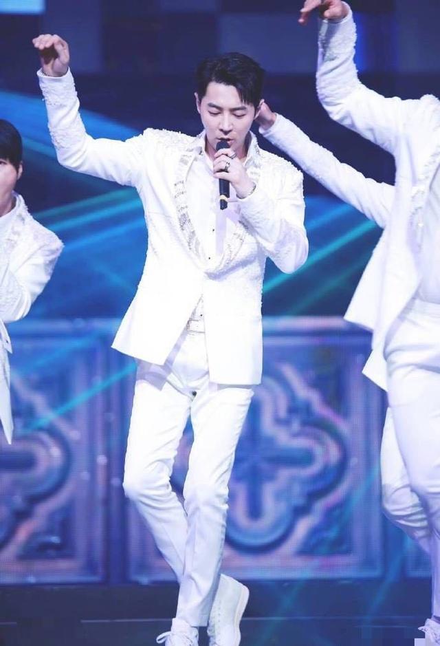 韩国神话组合中junjjn与空姐结婚,还有那些韩国男艺人娶了空姐