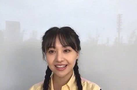 郑爽卸妆后少女气全无,甚至还不如46岁的她