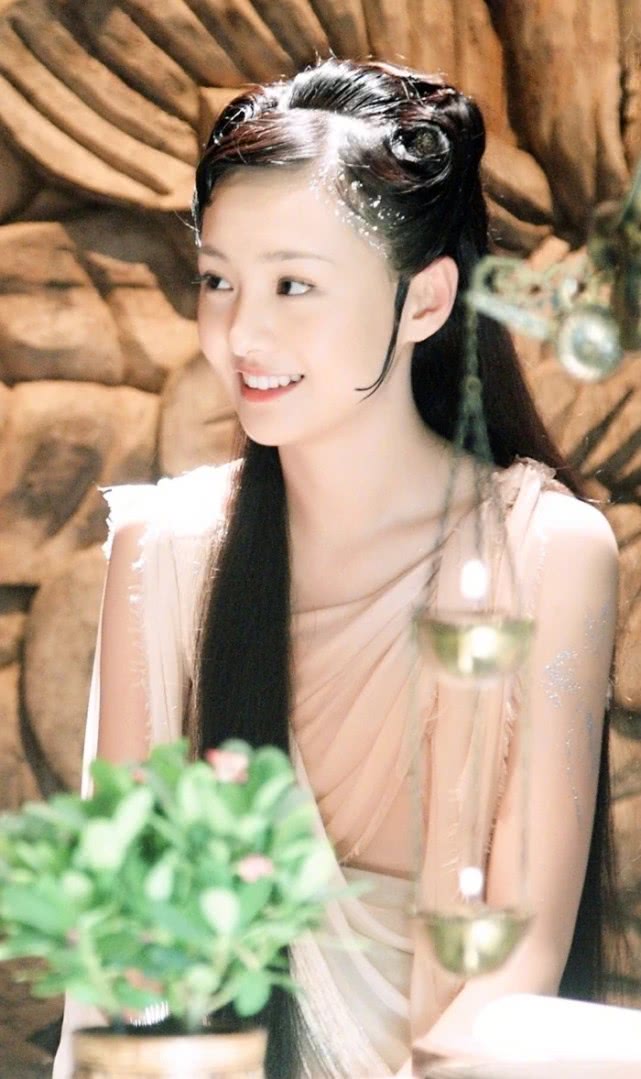 郑爽古装真的是一绝就算出演小倩也可以仙气十足惊艳到大家