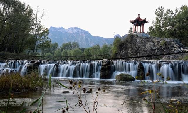 山西灵丘县一村庄有"塞北桃源"美誉,这里冬暖夏凉,是避暑圣地