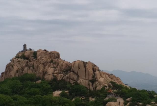 奇秀不减雁荡，被誉为“台湾花莲，山东五莲”