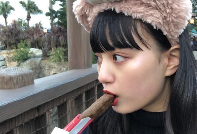 假面骑士01看看不同风格的小秘书伊兹最能吃的假面骑士女主