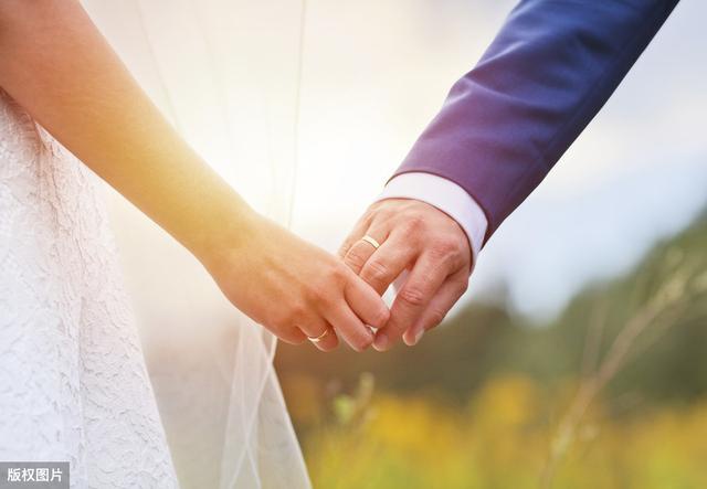 每对走进婚姻的夫妻,都是渴望长久幸福的.
