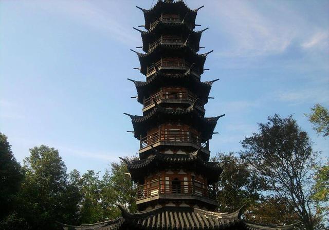 中国建筑工艺最精湛3座古塔，存在千年屹立不倒，今游客络绎不绝|古塔|工艺|塔身_新浪新闻