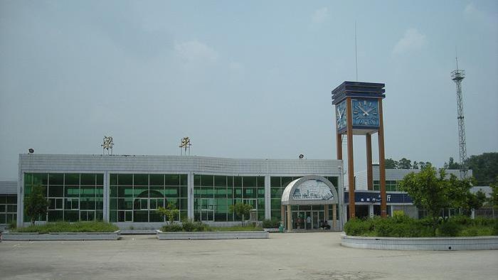 重庆市梁平区主要的两座火车站一览