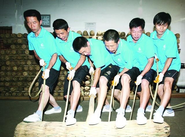 4种"用脚踩出来"的食物,先别觉得离你遥远