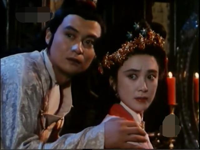 周迅傅艺伟主演聊斋改编的古墓荒斋中全是养眼的俊男美女