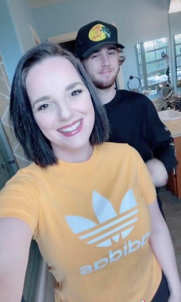 因此经常被外人误以为是她18岁儿子朱利安(julian)的女朋友或妹妹