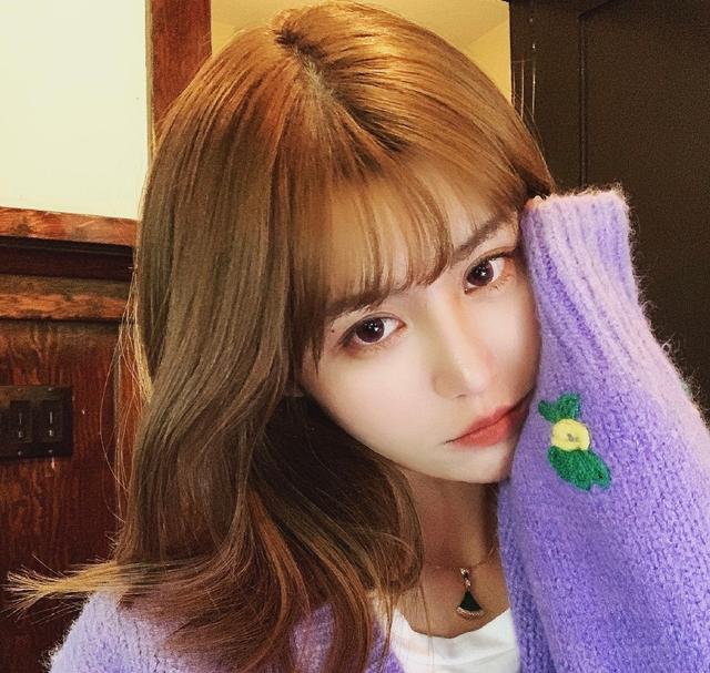 godv女友蜜蜂仔英语实力堪比八级?看她和faze经理连麦看傻了