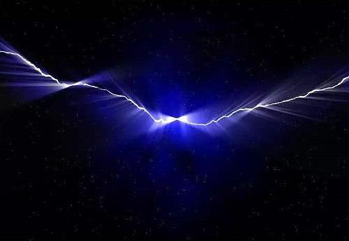 距地球11万光年的银河系深处有一条黑色裂缝不断移动