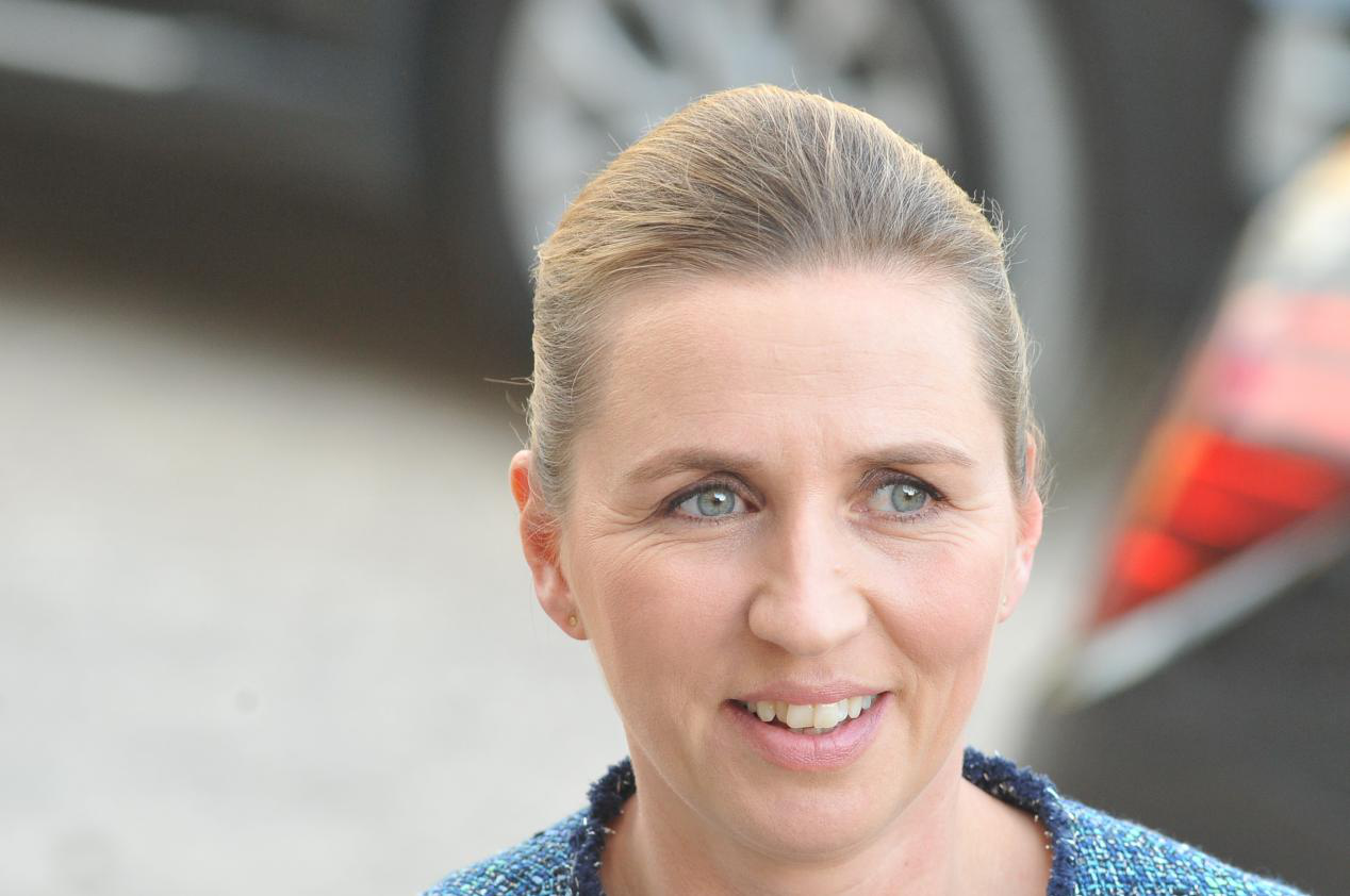 丹麦首相梅特承诺向游客和恋人开放边界