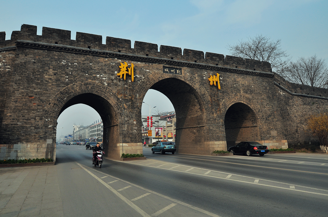 湖北一城市地标,耗资15亿门票收120,结果在景区外就能看遍风景