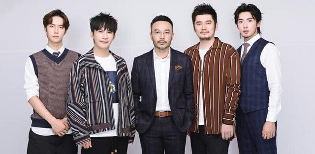 天天兄弟久别重逢,王一博听呵欠声认出汪涵,摸钱枫肚子被弹回来