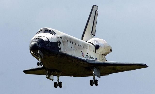 长征5b残骸返回地球?全球各国虎视眈眈,美军舰船冲向坠落海域