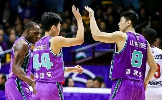 山东男篮最可惜球员,天赋比丁彦雨航高,态度消极被巩晓彬弃用
