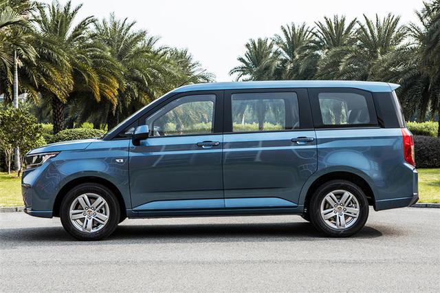 五菱宏光PLUS五月下旬推新车，预计售价区间5-6万
