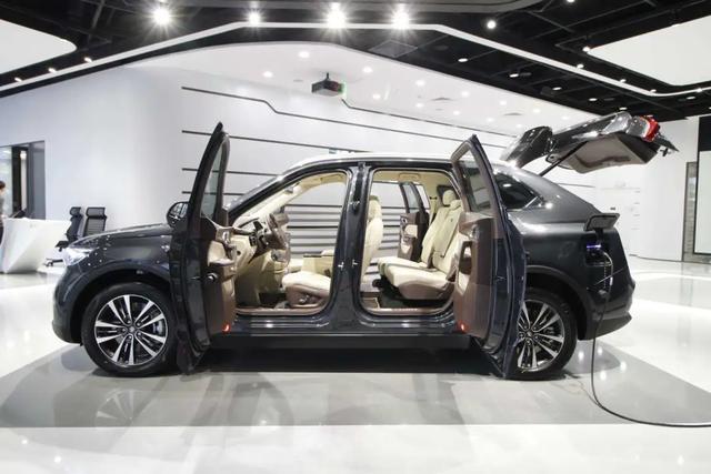 不一般的开门方式 原来这几款车都有劳斯莱斯同款配置