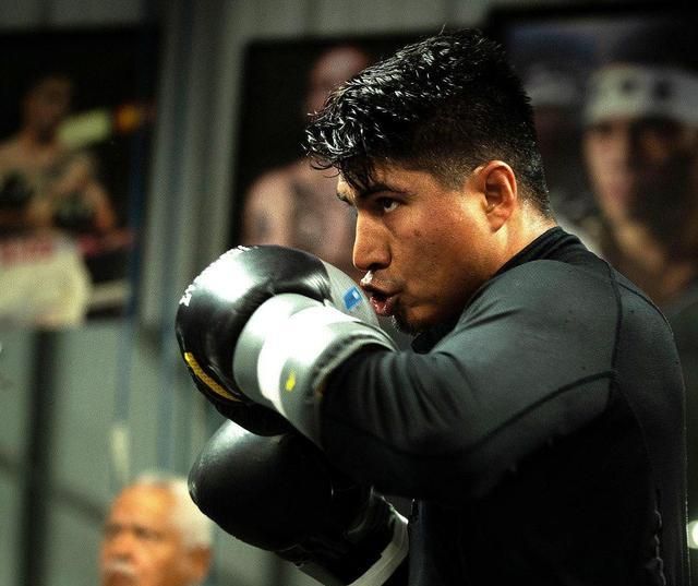 4个级别拳王加西亚:帕奎奥不是天生的次中量级拳手,我会击败他