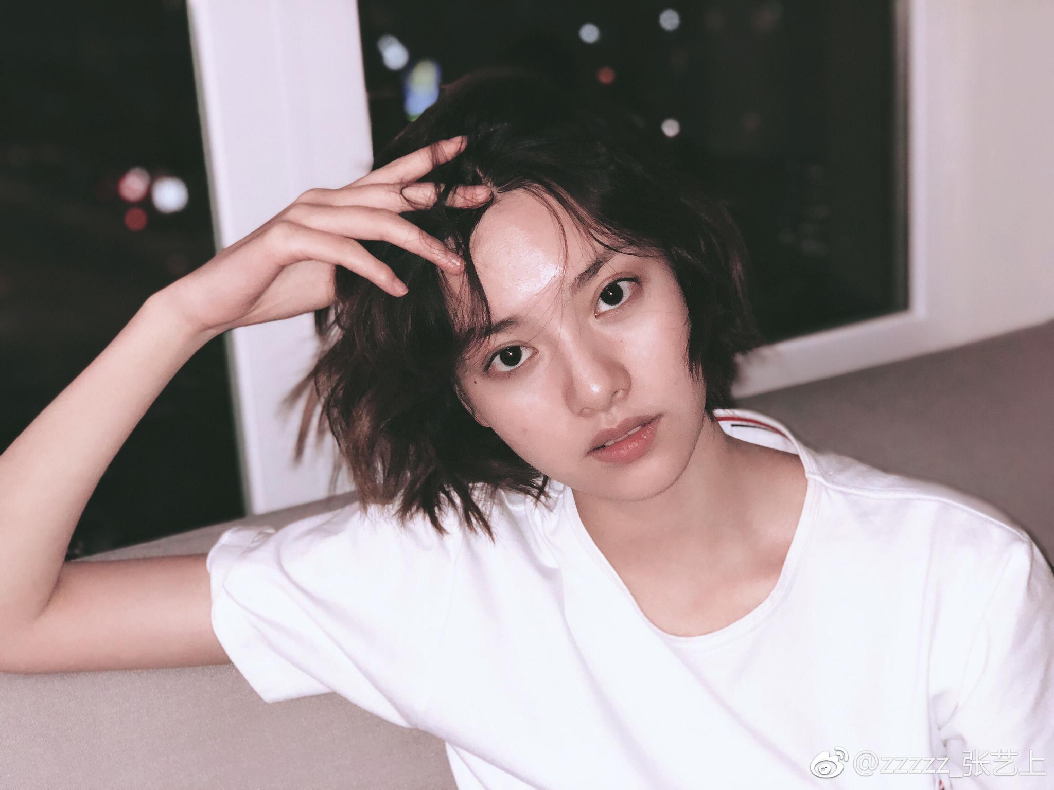 前女友王雨馨助理再发文,曝出轨家暴地点