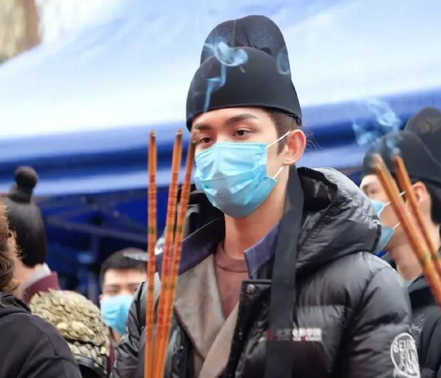 长歌行编剧强调热巴大女主地位直言不撕番位黄景瑜尴尬了