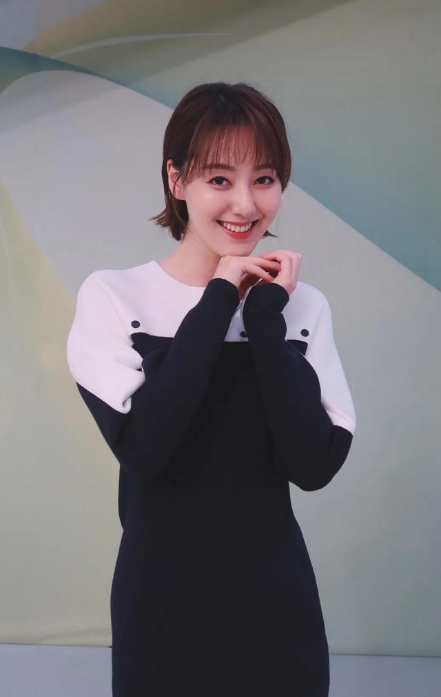 受李咏提携却被央视退回后深陷情感丑闻主持人王冠无奈退场