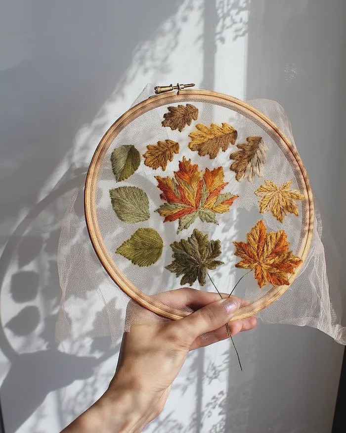 俄罗斯姑娘的刺绣,复古典雅之美