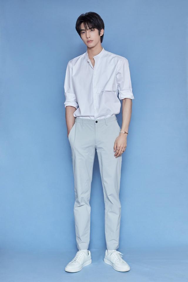 宋威龙真的是女娲姐姐的宠儿颜值高身材好衣品也是神仙级别