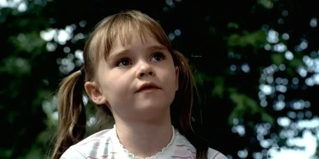 还记得《怦然心动》里的小萝莉吗?如今却变得泯然众人矣