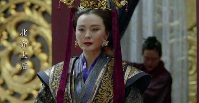 所以她看起来一点都不显老,她在《庆余年》这部剧中虽然饰演的是太后