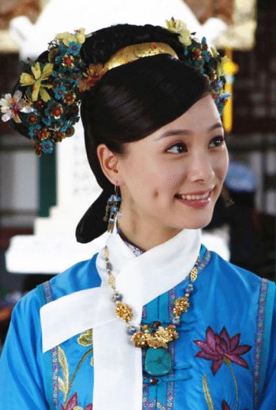 而大火,和冯绍峰恋爱两年分手,今36岁无戏可拍|宫锁心玉|徐麒雯