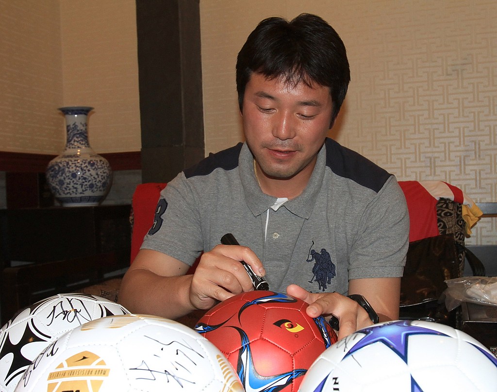 1998年采访健力宝青年队足球文章:《隋东亮回到八一队的感受》|刘国江