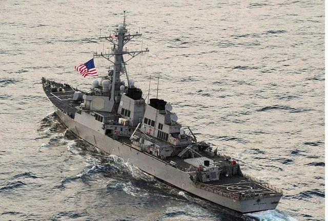 实际上,近期美国的军舰已