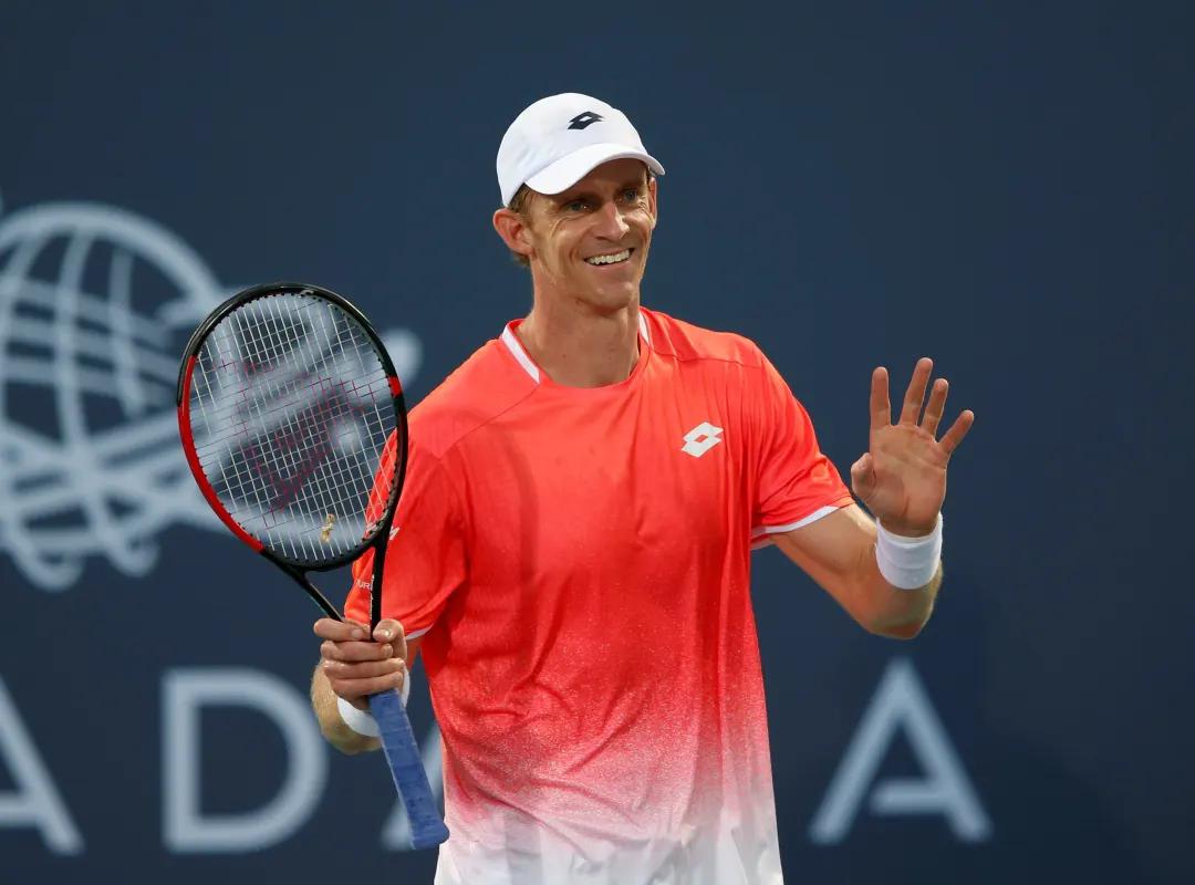 其中身高超两米的球员往往被称为"大炮型选手",这是因为他们在优越的