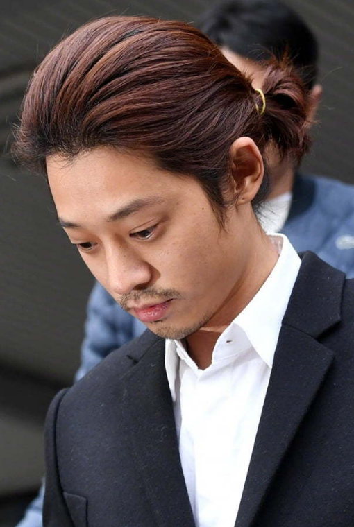 郑俊英的监狱生活:被"大哥"点名唱歌,本人懊悔想回归社会生活