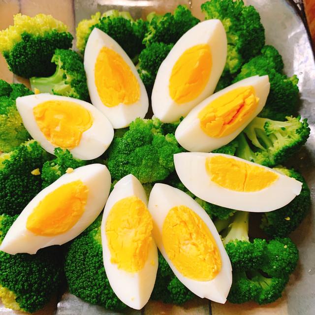 鸡蛋火了,色香味俱全,好吃过瘾解馋,没上桌就抢光|西蓝花|美食|西兰花