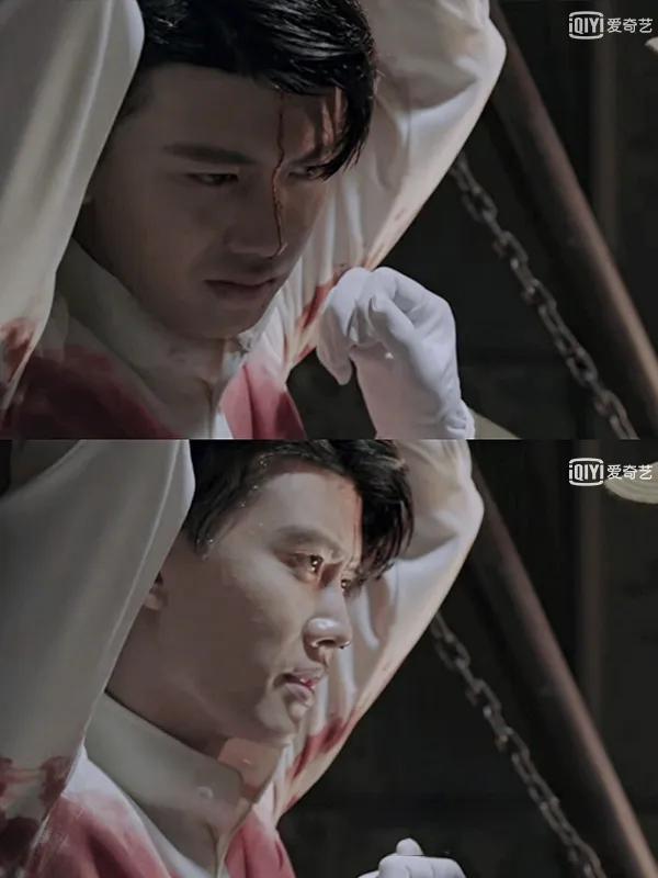 王源这张照片,猩红的嘴角搭配凌乱的发型,是流落人间的王子吗?