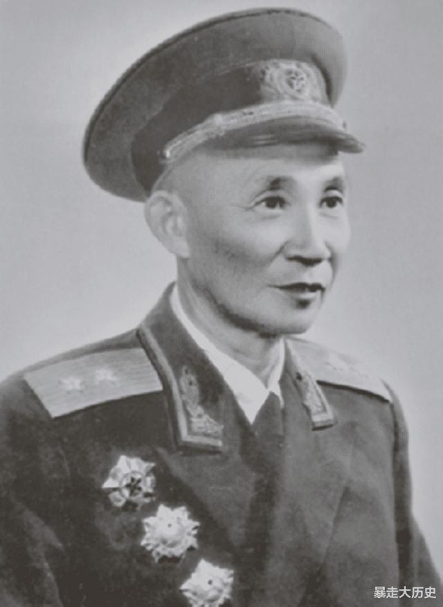 81年岳阳一老人住进北京301医院多位将军前去探望她到底是谁