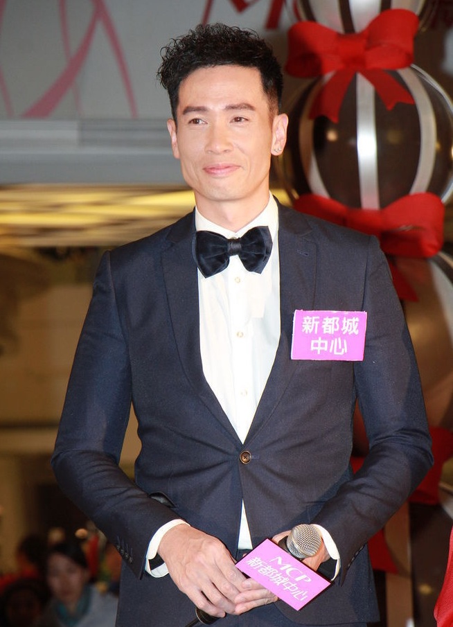 陈豪被爆三千万续约tvb,边避疫边赶剧养家,成公司高薪酬男艺人