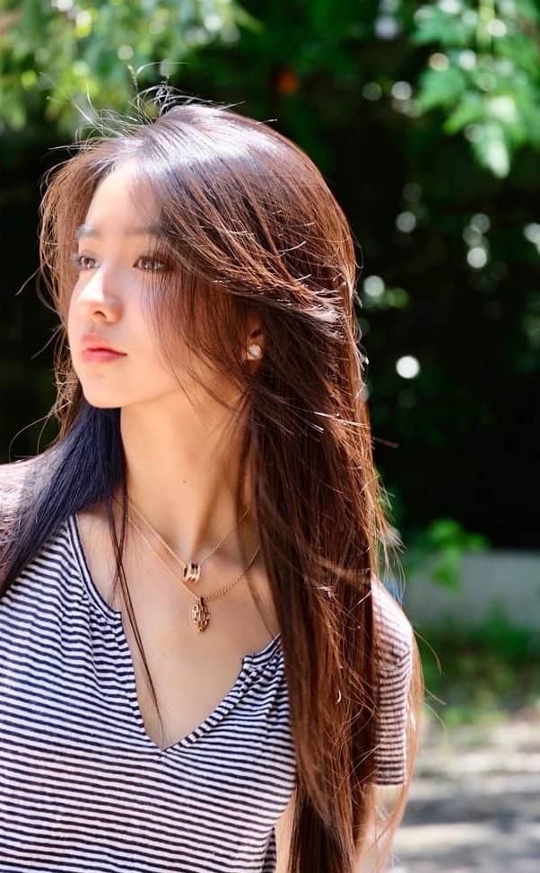 17岁木村光希身穿条纹t恤简约造型展现温柔气质格外清新