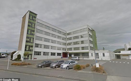 男子因女儿长得不像自己和妻子离婚，之后发现是孩子出生时抱错了休闲区蓝鸢梦想 - Www.slyday.coM