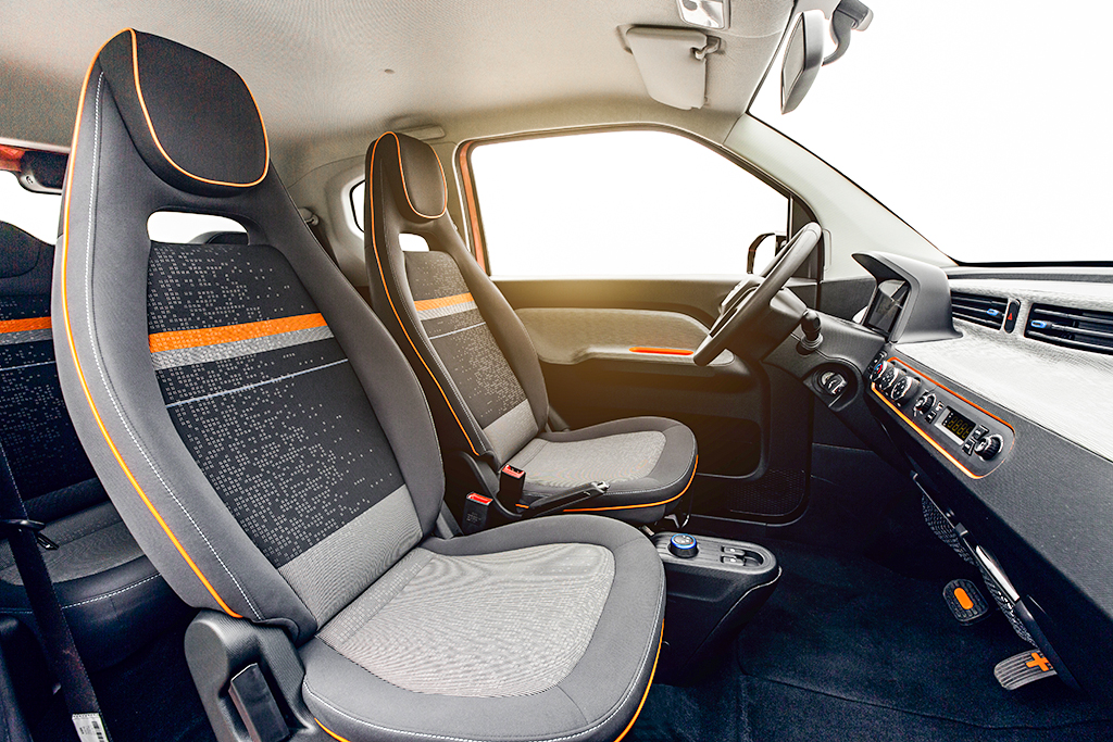 大贯通设计!宏光mini ev内饰官图曝光