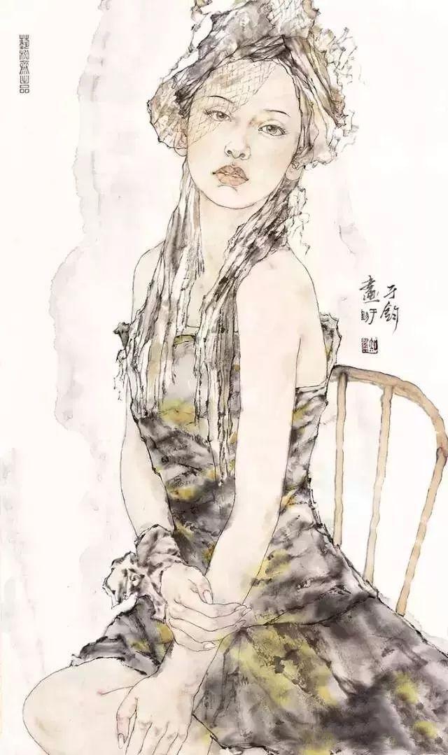 青岛画家于钧用传统的水墨画出性感的现代女郎