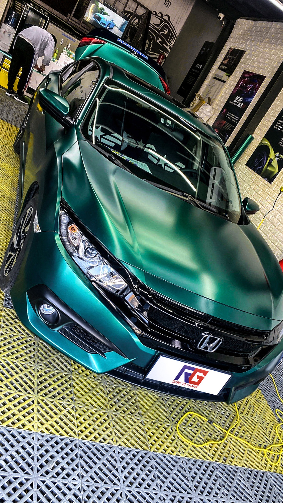 本田思域车身改色电光祖母绿 rg瑞集改色膜北京朝阳加盟店出品