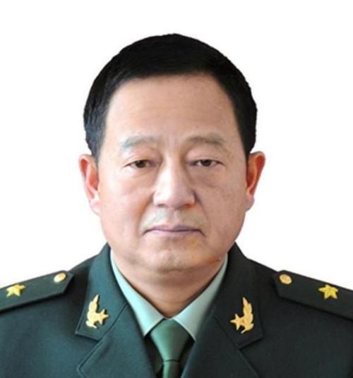 中部战区司令员吴亚男图片