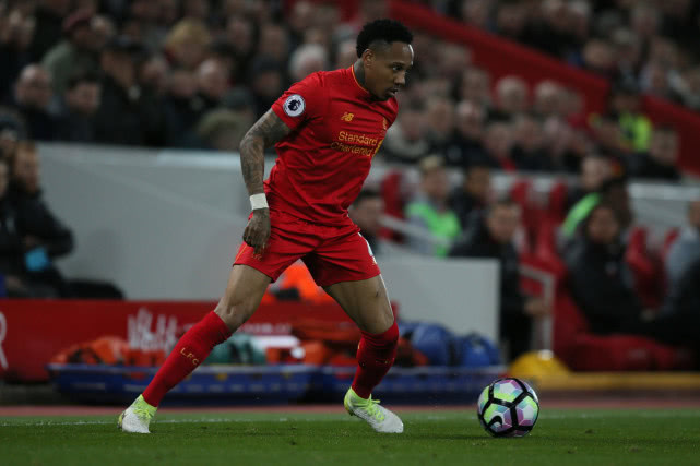 随队记者:利物浦有意续约拉拉纳 克莱因获多支英超球队关注