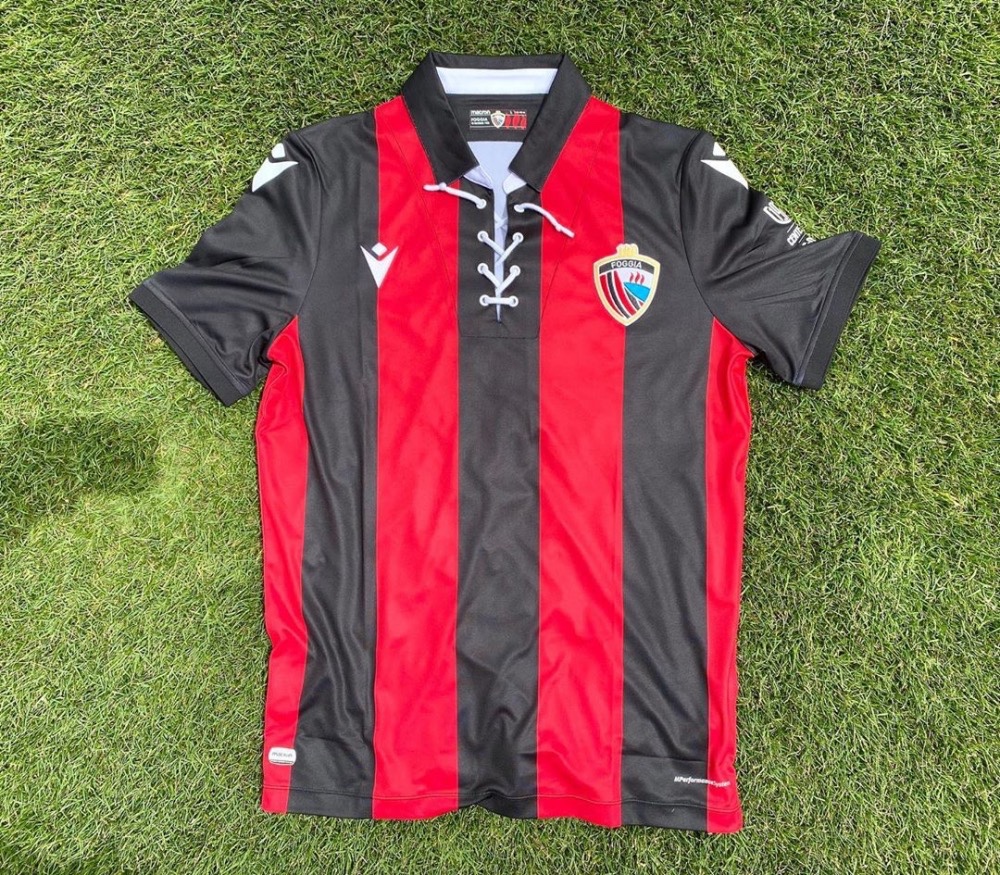 macron发布福贾百年纪念球衣|福贾|球衣|俱乐部_新浪新闻