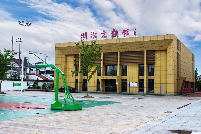 宜兴湖滏镇老街,是我见过的那么多老街里,最不像老街的老街